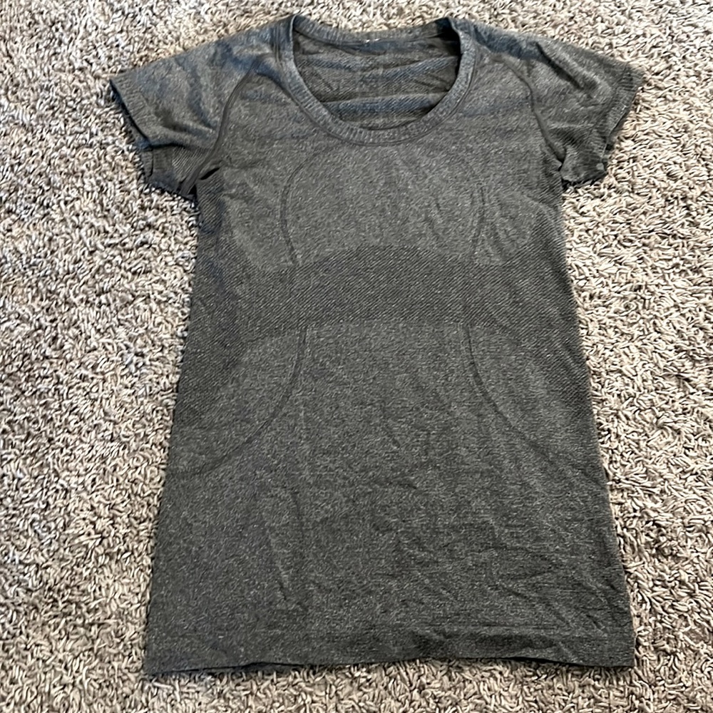 Lululemon Swiftly Tech Short Sleeve Running Top